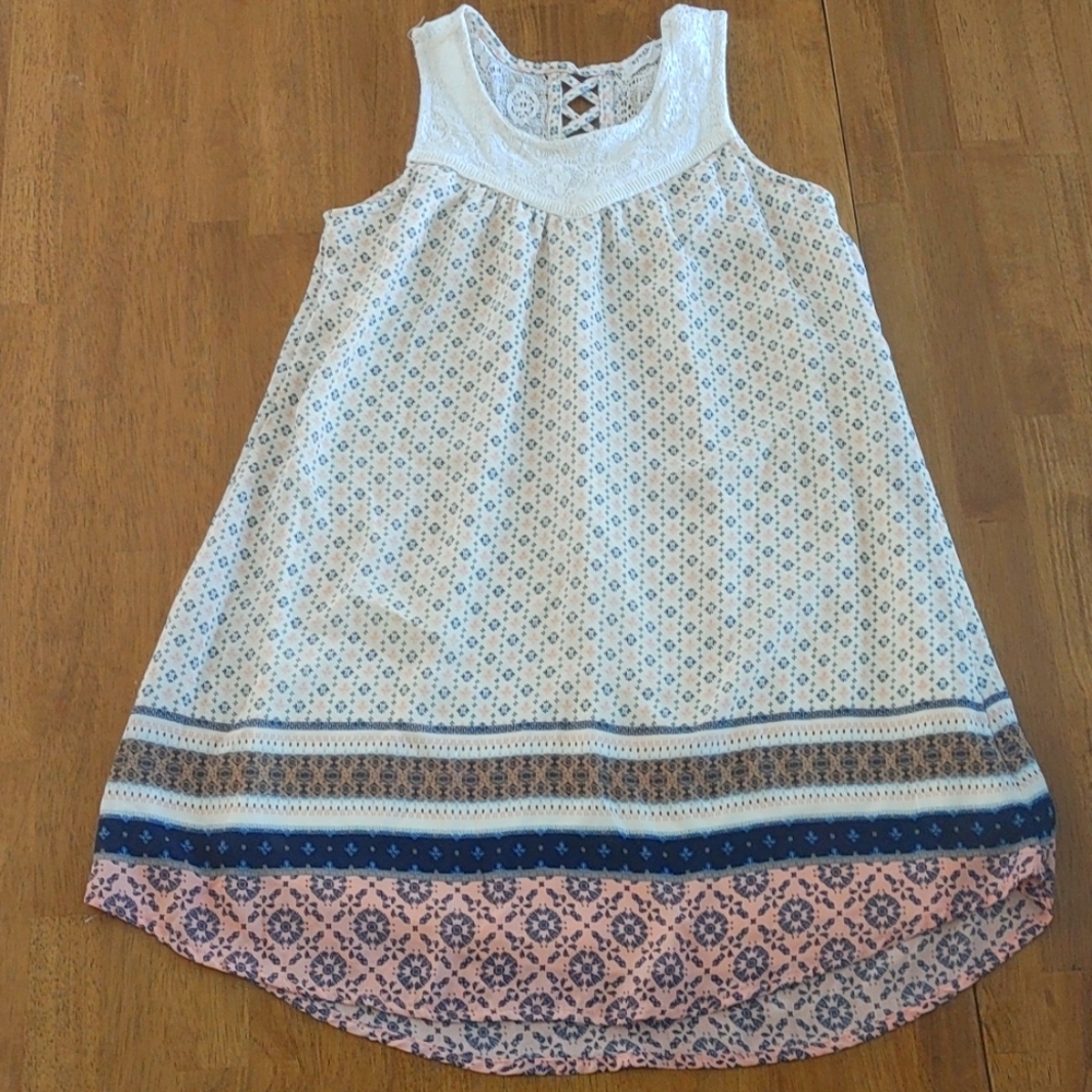 Sleeveless dress size 8
